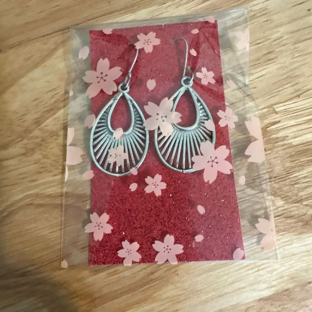 NEW, Sterling Silver Oval Dangle Earrings, Handmade, Unique - Picture 5 of 5